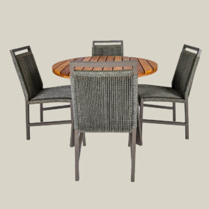 Conjunto de Mesa Athenas, 4 cadeiras e mesa com tampo de madeira cumarrú